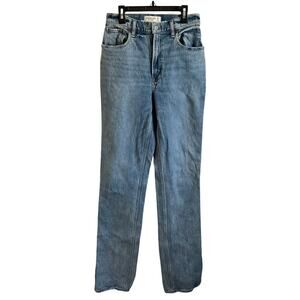 Abercrombie & Fitch Curve Love The 90’s Straight Ultra High Rise Jeans 2L